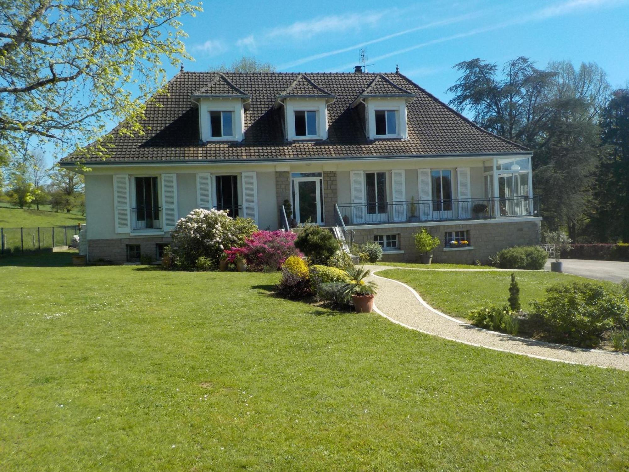 Charmant Appartement Dans Maison De Caractere Saint-Brice-sur-Vienne Exterior photo
